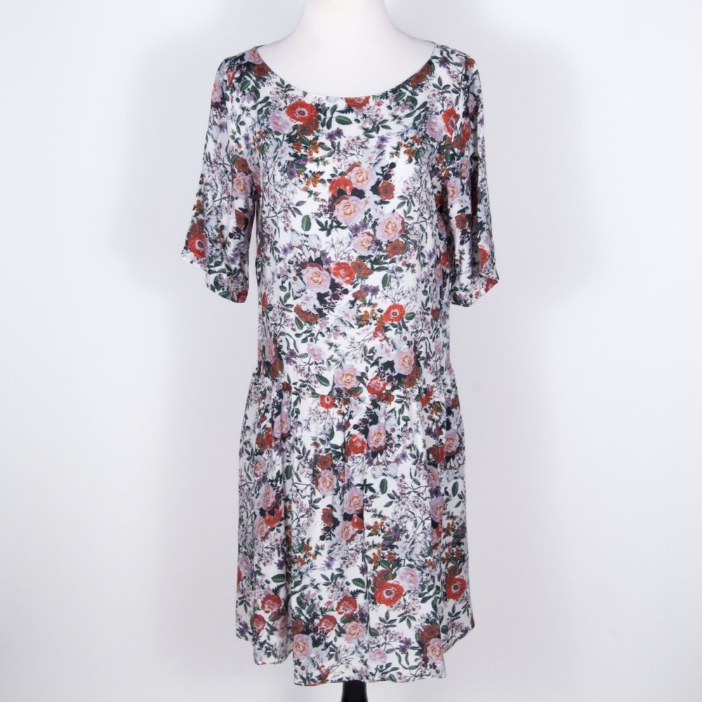 Elkin Callie Silk Floral Dress w/ Hip Pockets - Picture 2 of 8